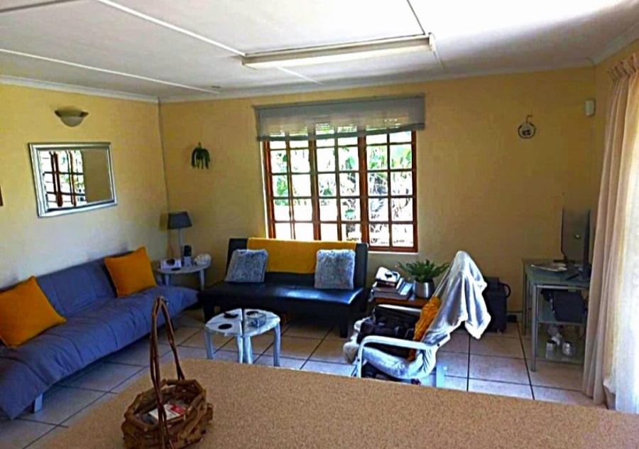 4 Bedroom Property for Sale in Nahoon Valley Park Eastern Cape